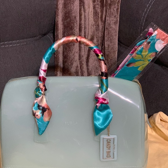 🌺 Turquoise and floral twilly - Picture 1 of 1